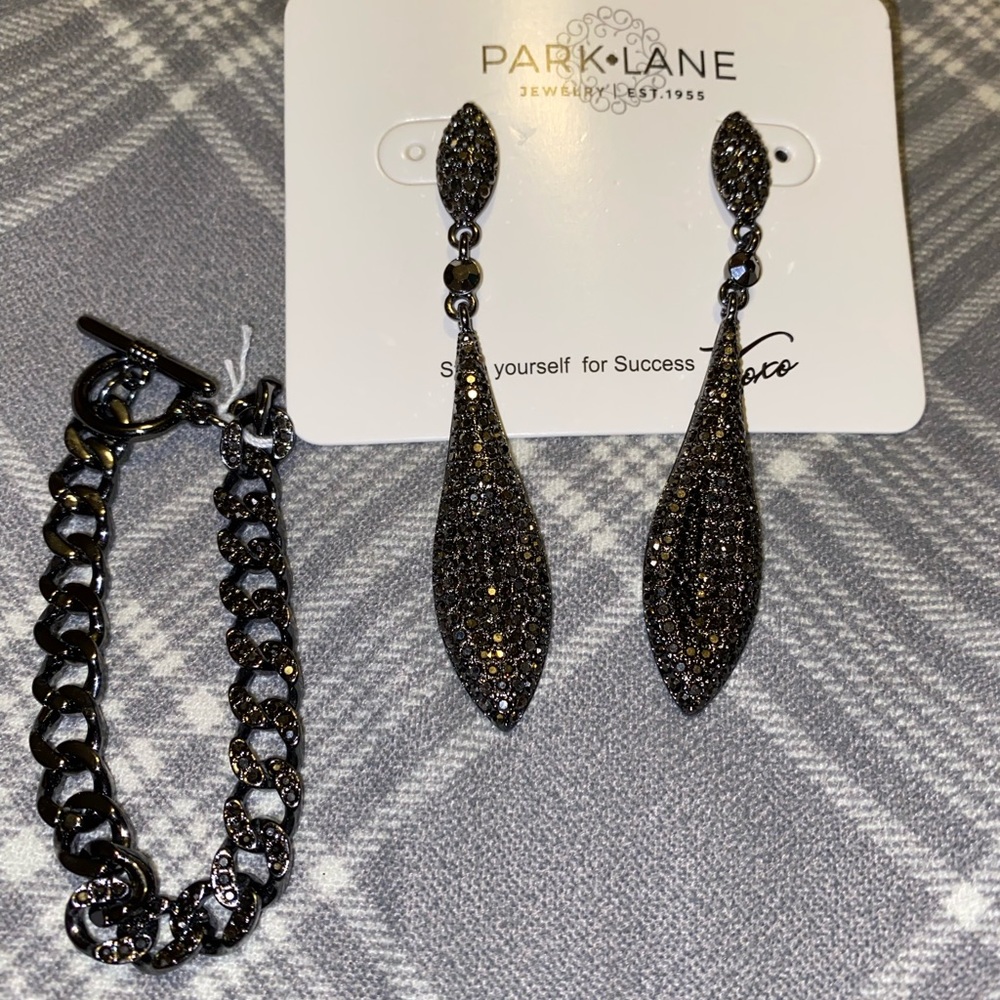 Park Lane matching bracelet and earrings